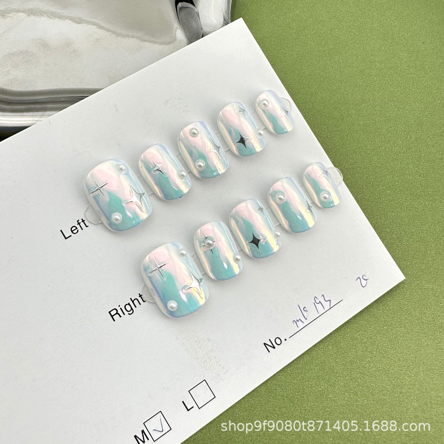 Handmade nail patches are wholesale of overseas cross-border finished products