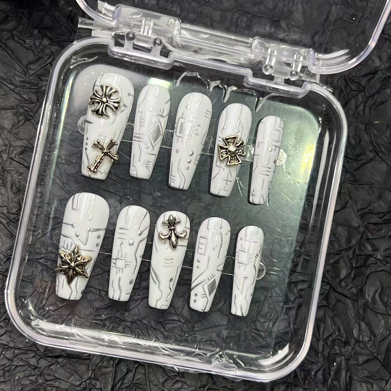 Pure white cyberpunk metal wind pure hand-worn nail pads hand-painted nail patches overseas cross-border finished product wholesale