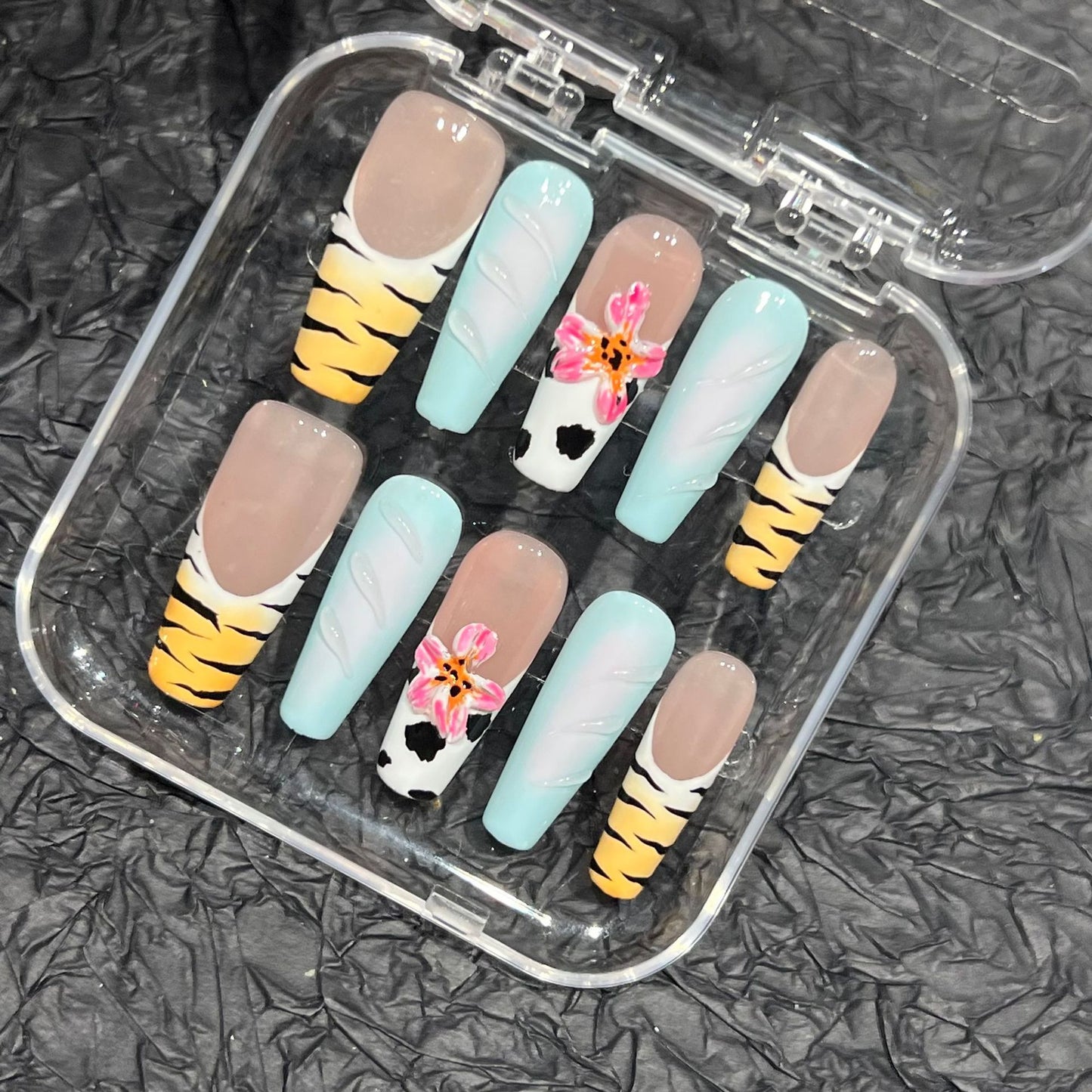 Leopard print hand-painted hand-worn nail pads, nail patches, advanced sense, summer wear nail, European and American cross-border factories 212