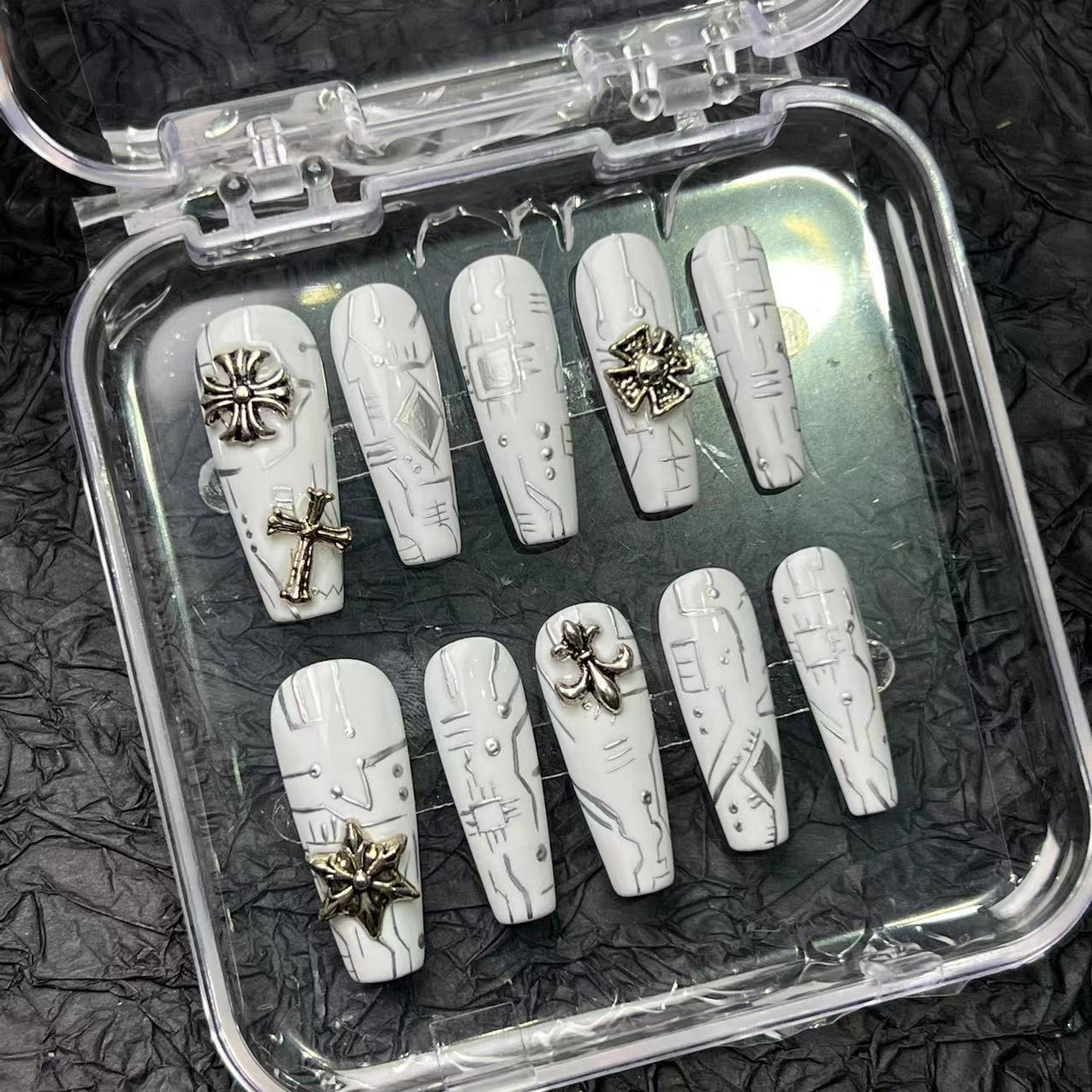 Pure white cyberpunk metal wind pure hand-worn nail pads hand-painted nail patches overseas cross-border finished product wholesale