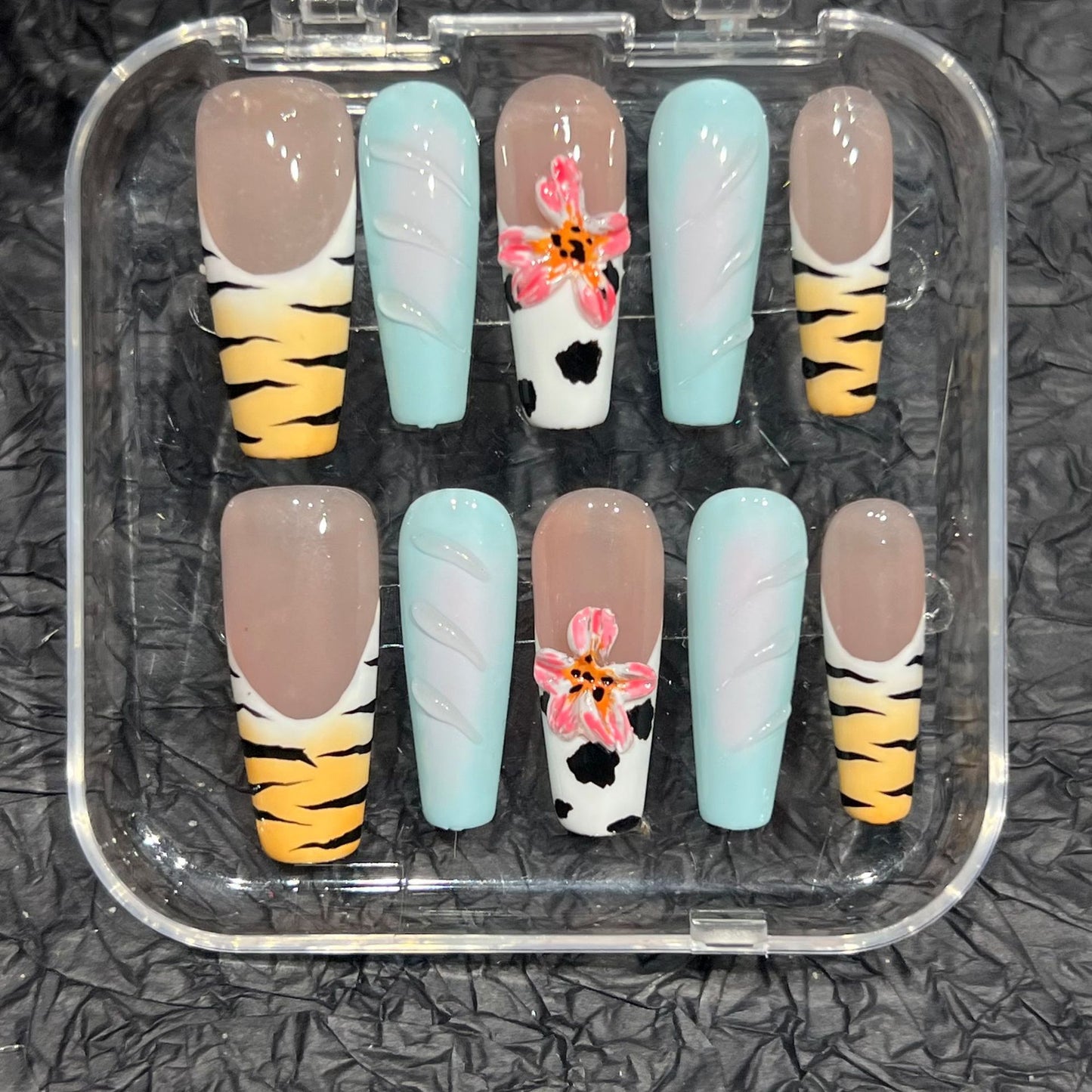 Leopard print hand-painted hand-worn nail pads, nail patches, advanced sense, summer wear nail, European and American cross-border factories 212