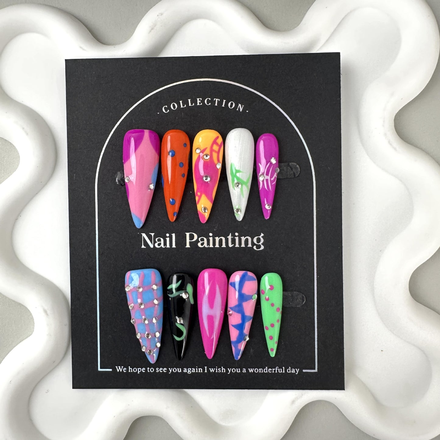 Pure hand-painted flame hand-worn nail pads, advanced sense, summer contrasting colors, long pointed cross-border handmade nail patches