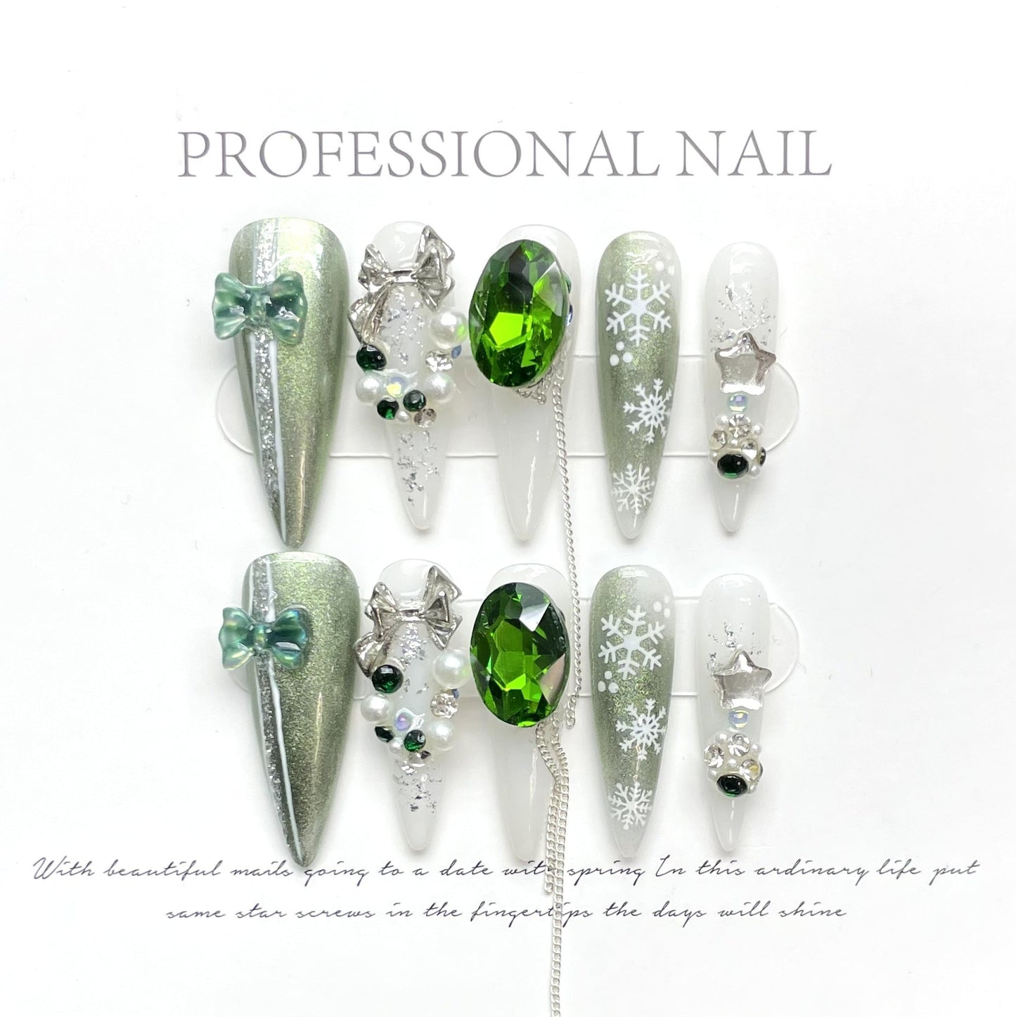 1286 Winter snowflakes style press on nails 100% handmade false nails green white