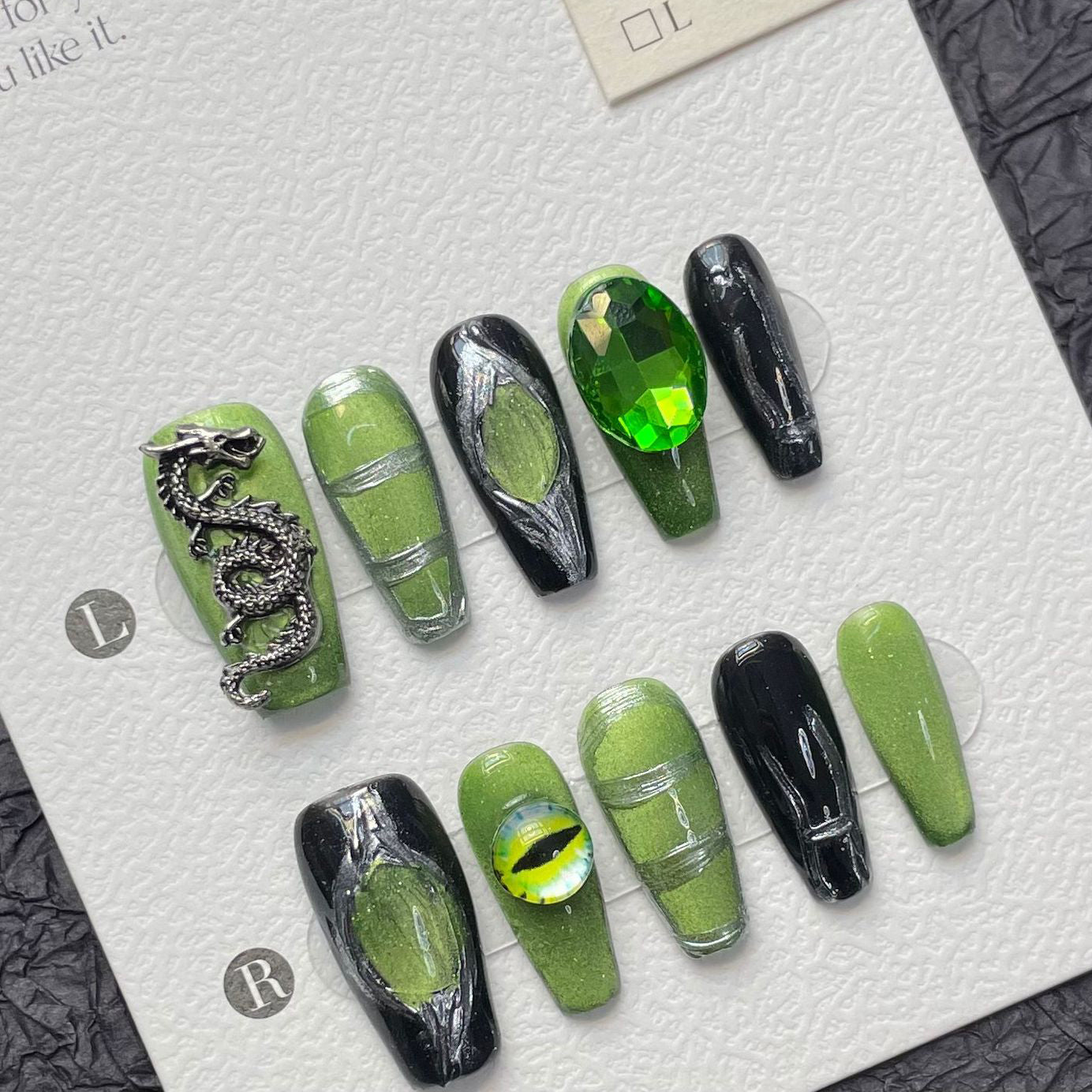 1291 Green Cat's Eye style press on nails 100% handmade false nails green