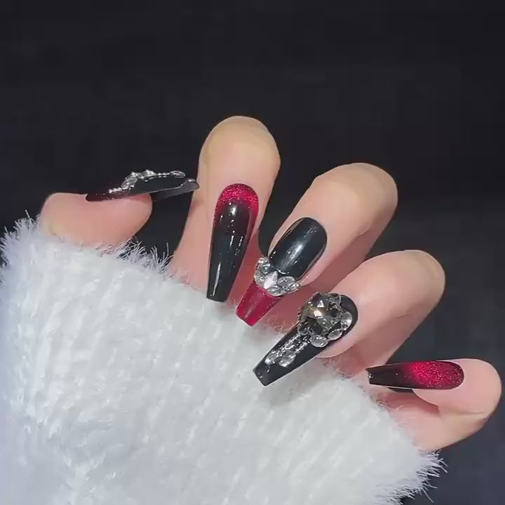 1322 Presse de style œil de chat rouge terne sur les ongles 100% faux ongles faits à la main noir rouge