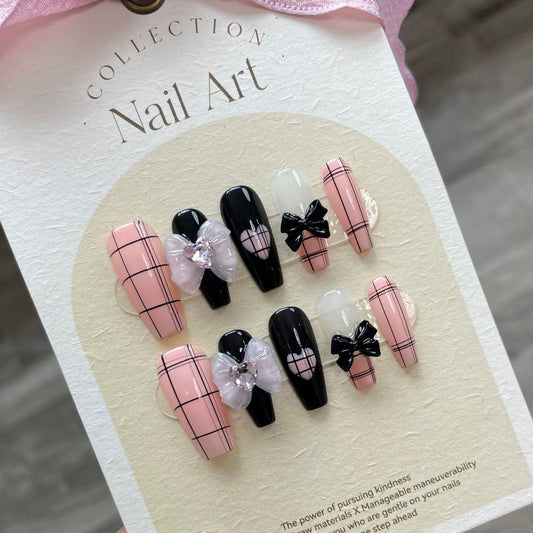 739 Geruite strikstijl press-on-nagels 100% handgemaakte kunstnagels roze zwart