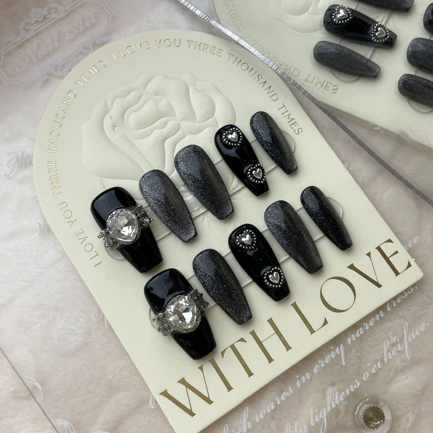 603/604 Zwart Cateye-effect press-on-nagels 100% handgemaakte kunstnagels zwart zilver