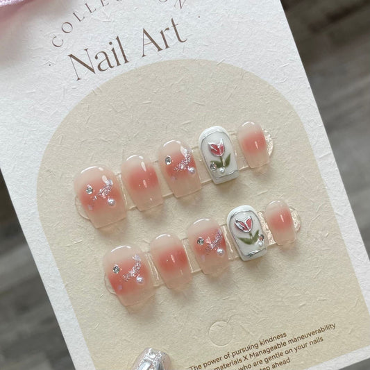 716 Romantische Tulp-stijl pers op nagels 100% handgemaakte kunstnagels roze wit