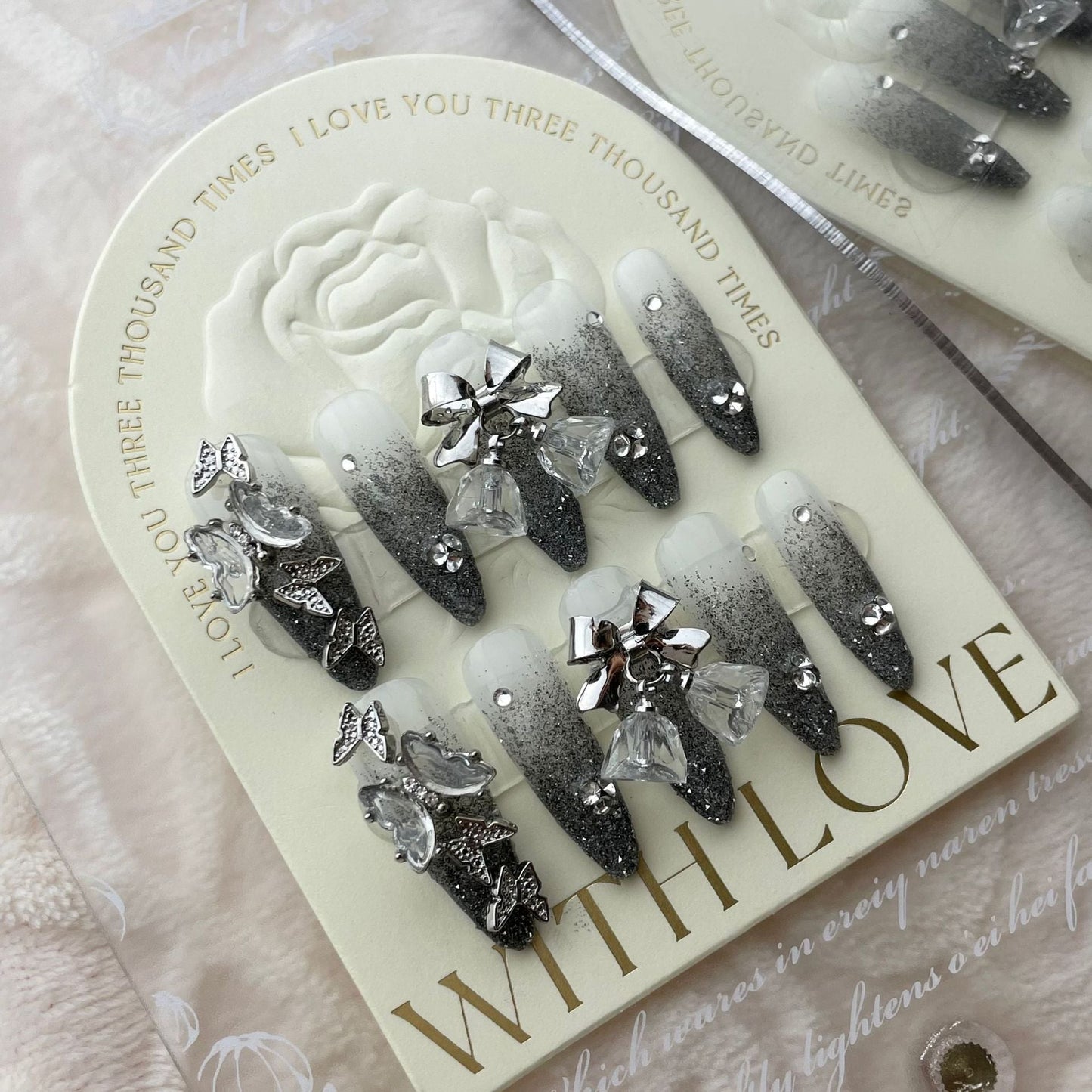596 Zilveren Vlinder press-on-nagels 100% handgemaakte kunstnagels