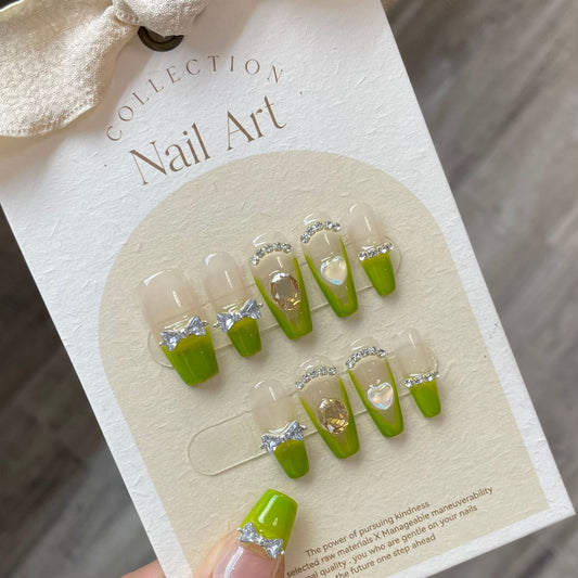 774 Vert Français style presse sur ongles 100% faux ongles faits à la main vert clair