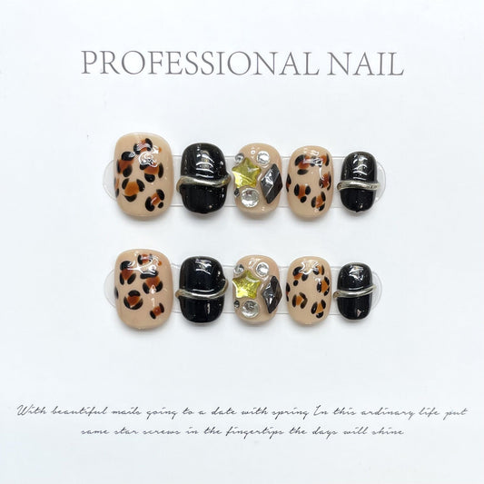 1079 Press-on-nagels in luipaardstijl 100% handgemaakte kunstnagels in zwarte nude-kleur