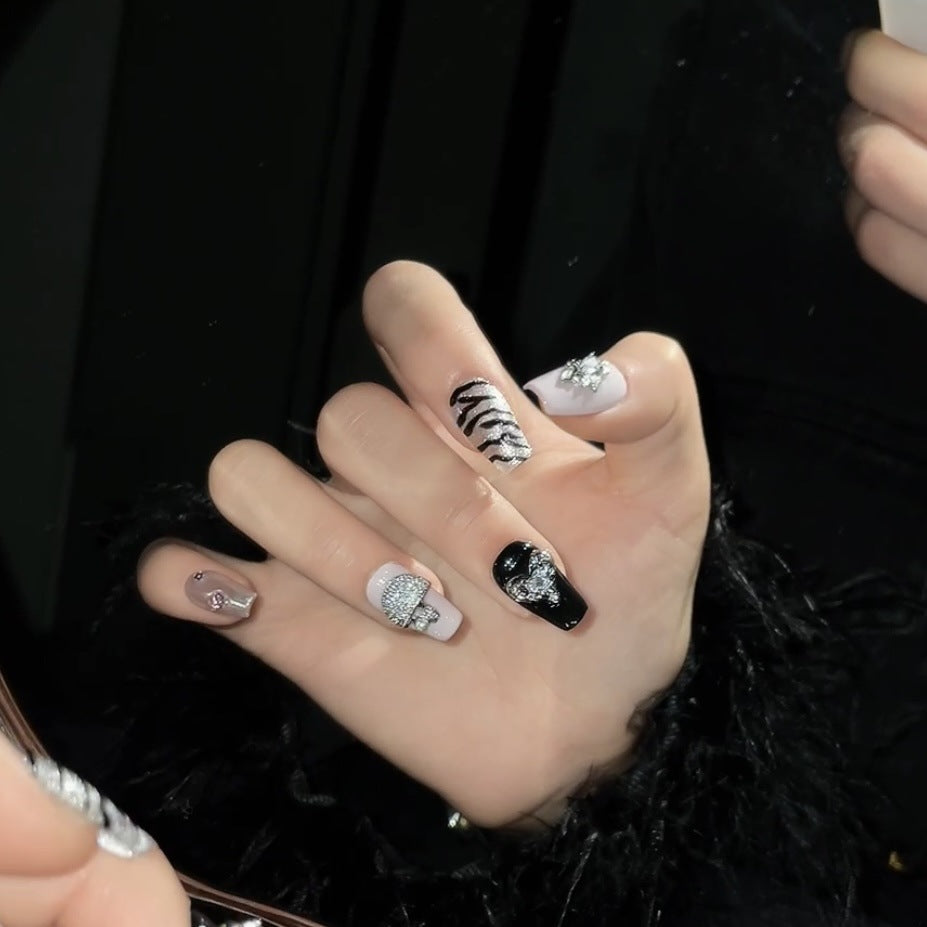 1239 Handdrawn Spicy Girl style press on nails 100% handmade false nails pink black