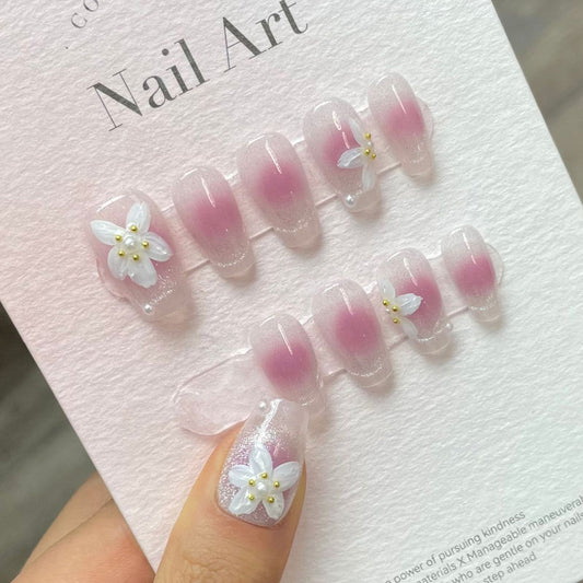 806 Flower CatEye Effect press on nagels 100% handgemaakte kunstnagels nude kleur paars