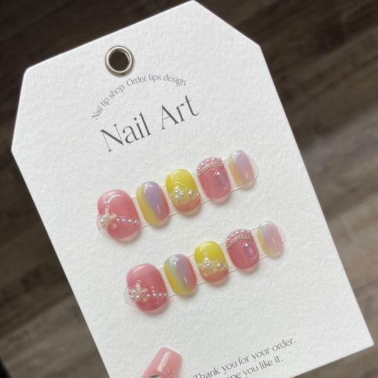 921 Parelbloemstijl press-on-nagels 100% handgemaakte kunstnagels roze geel