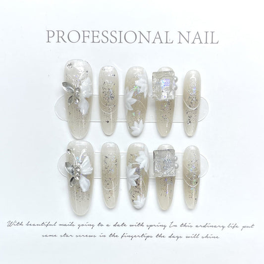 1184 Hand drawn style press on nails 100% handmade false nails nude color sliver