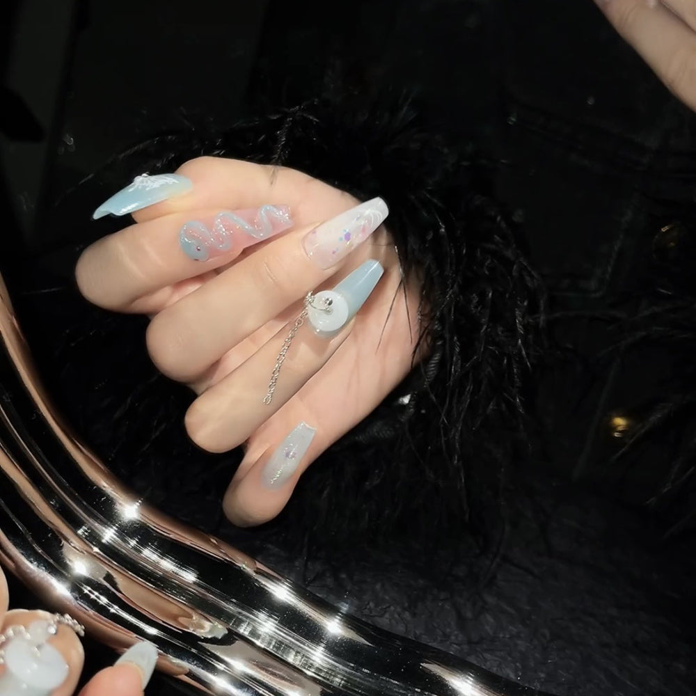 1183 Vlinderslang stijl pers op nagels 100% handgemaakte kunstnagels blauw wit roze